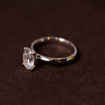 Classic fines oval cut side