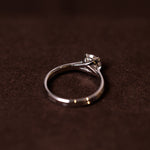 Linea round cut solitærring rund diamant 14 karat guld håndlavet — EMMI&CO.