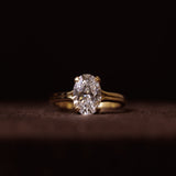 Linea oval cut solitærring diamant 14 karat guld håndlavet — EMMI&CO.